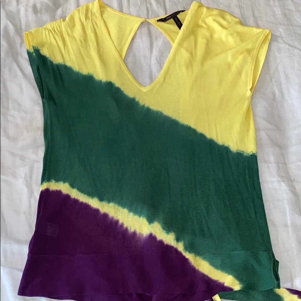 BCBG MAXAZRIA  Backless Jamaican Inspired Shirt.